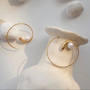 ❤️ Elegant Teardrop Pearl Hoop Earrings